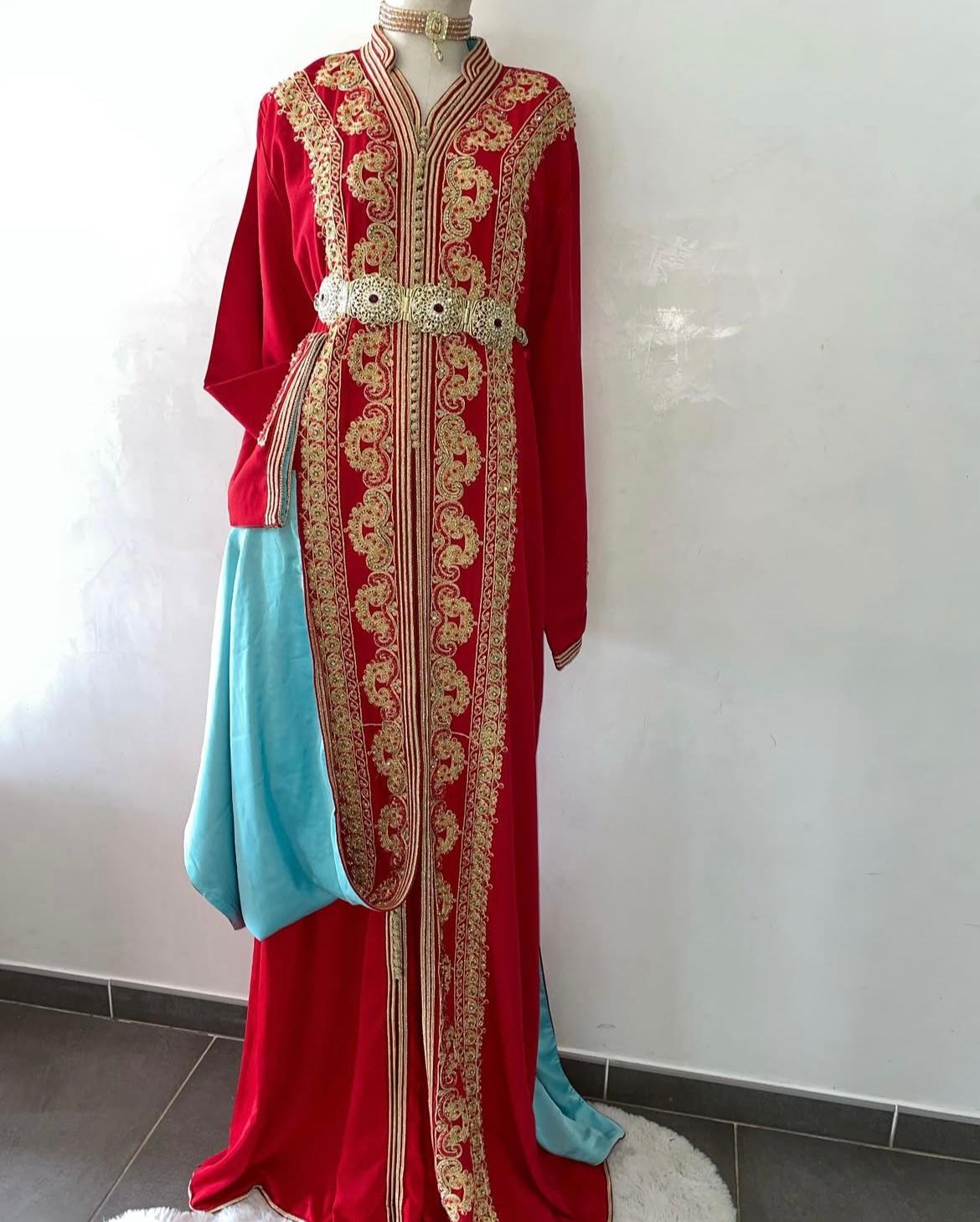 carcassonne-location-caftan-rouge